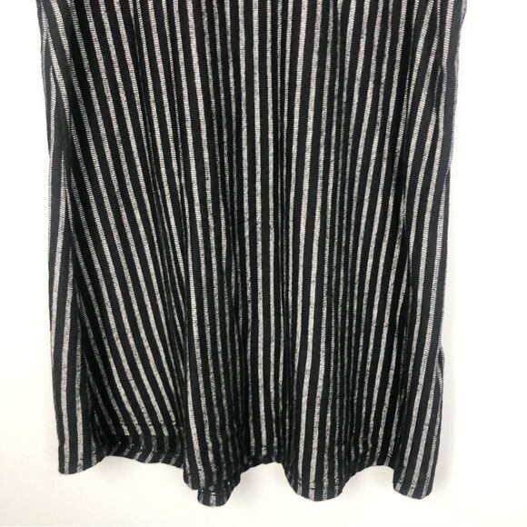 W5 | Vertical Stripe Tank Top Black Sleeveless Swing Women’s Size Large - Picture 3 of 8
